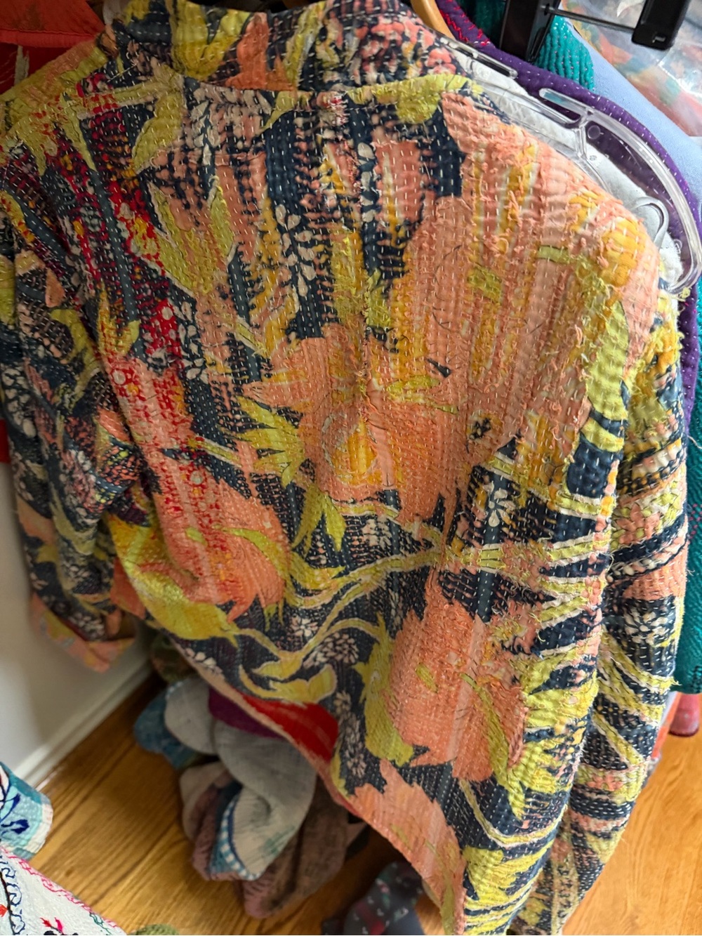 Sapeyka Floral Teddy Jacket Peach & Navy - Lightweight

Long sleeve crop style